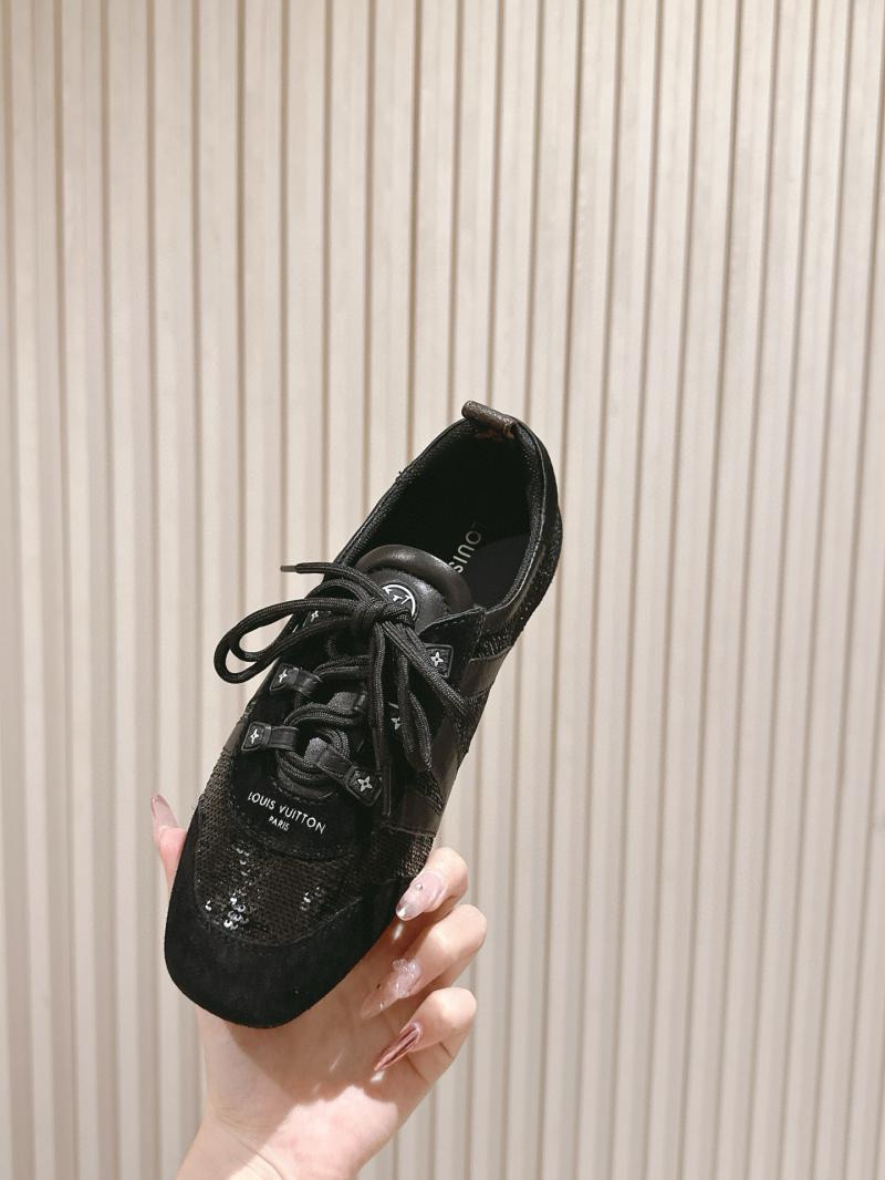 Louis Vuitton Unisex Sneakers SLS42309