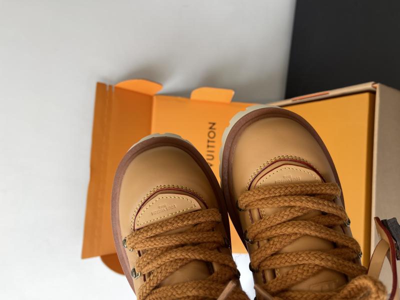 Louis Vuitton Unisex Sneakers SLU81001