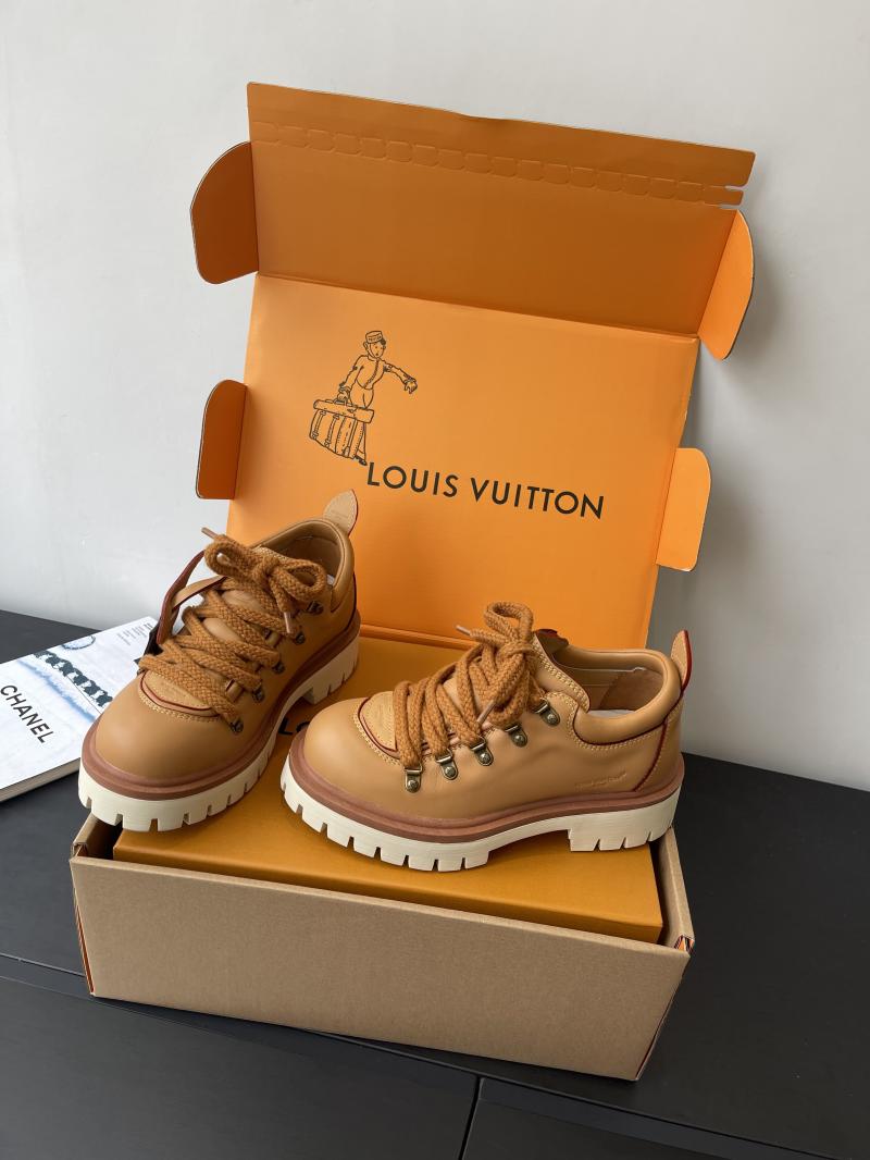 Louis Vuitton Unisex Sneakers SLU81001