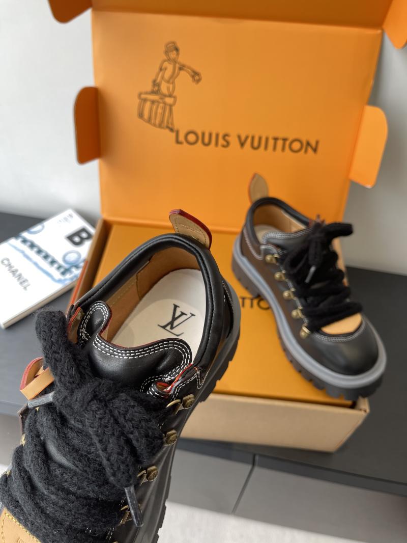 Louis Vuitton Unisex Sneakers SLU81002