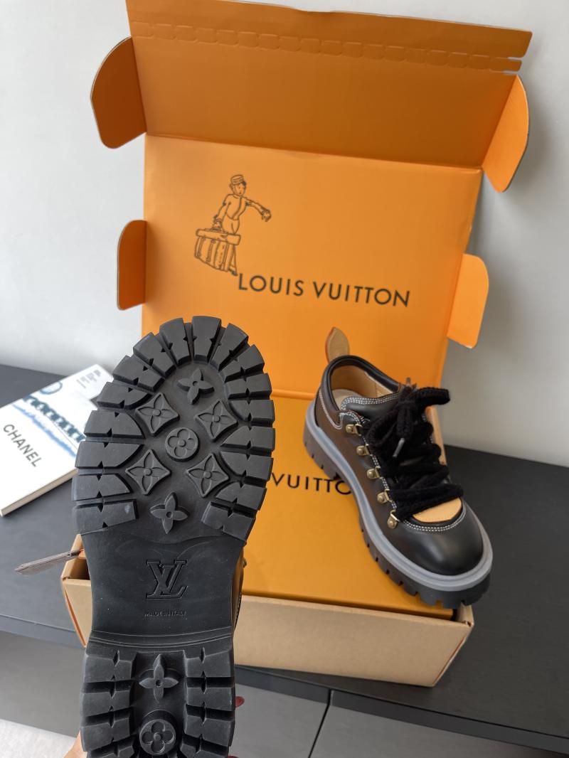 Louis Vuitton Unisex Sneakers SLU81002