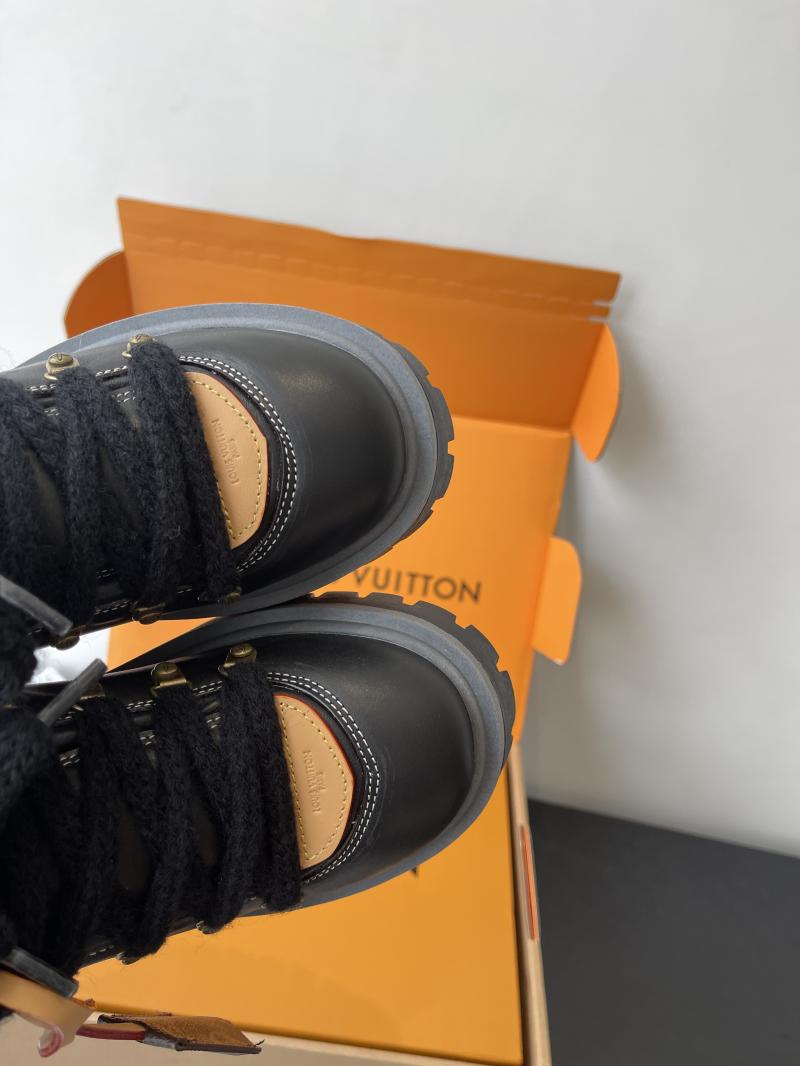 Louis Vuitton Unisex Sneakers SLU81002