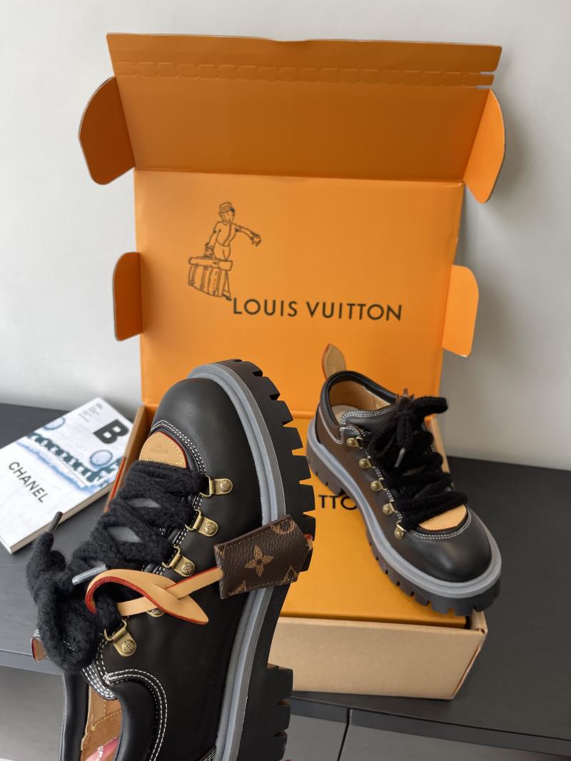 Louis Vuitton Unisex Sneakers SLU81002