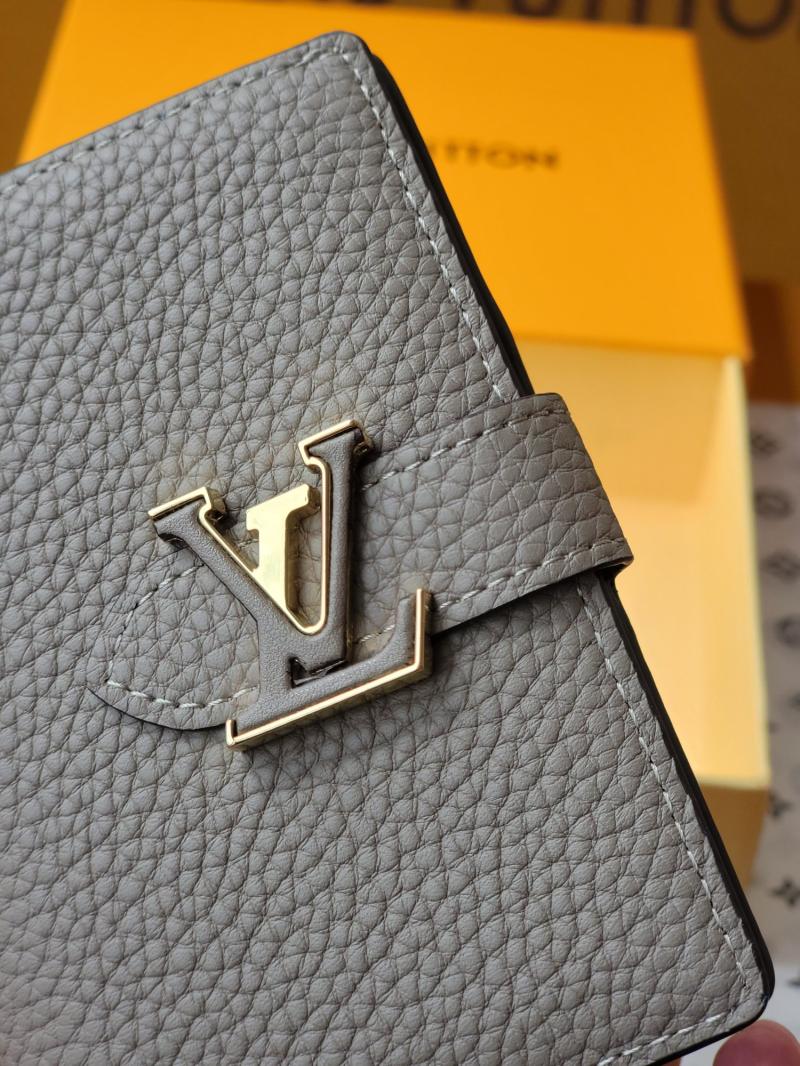 Louis Vuitton Wallet Grey M81298