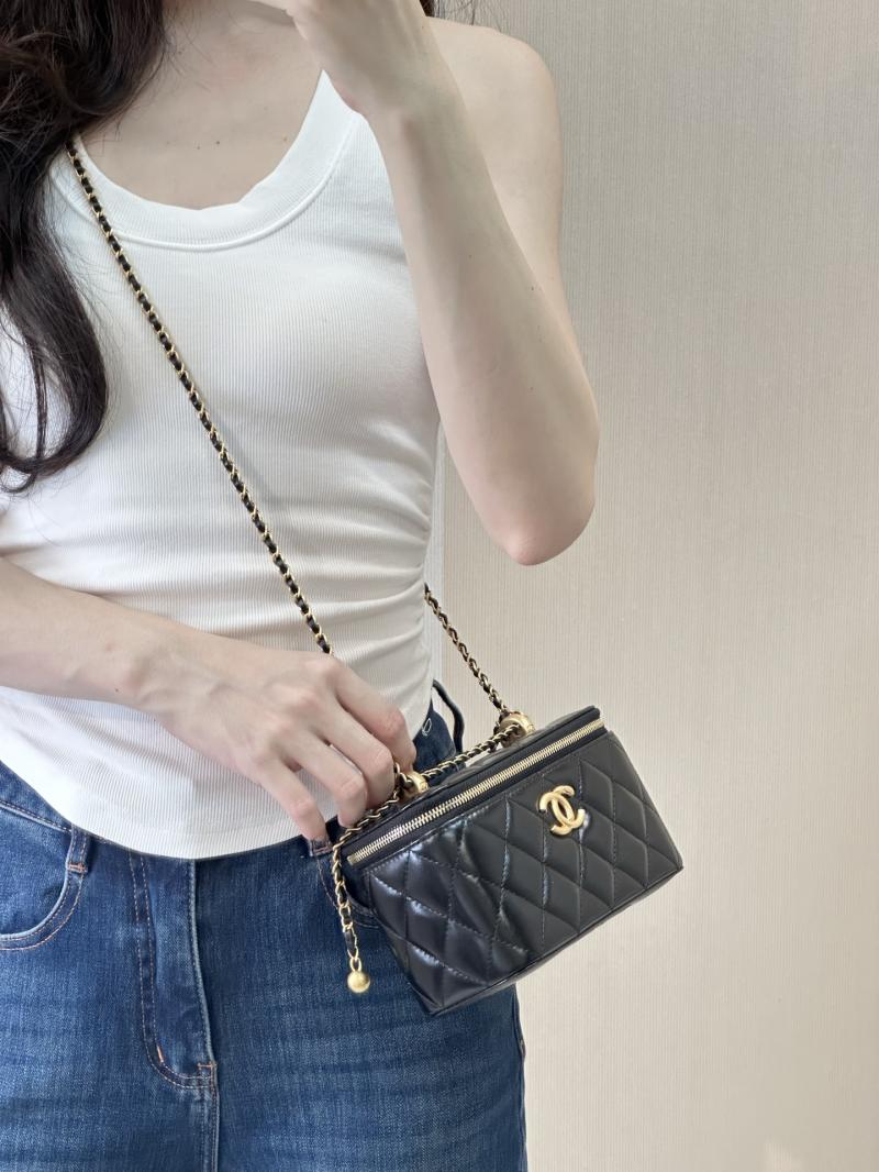 Small Chanel Vanity With Chain Black AP3651