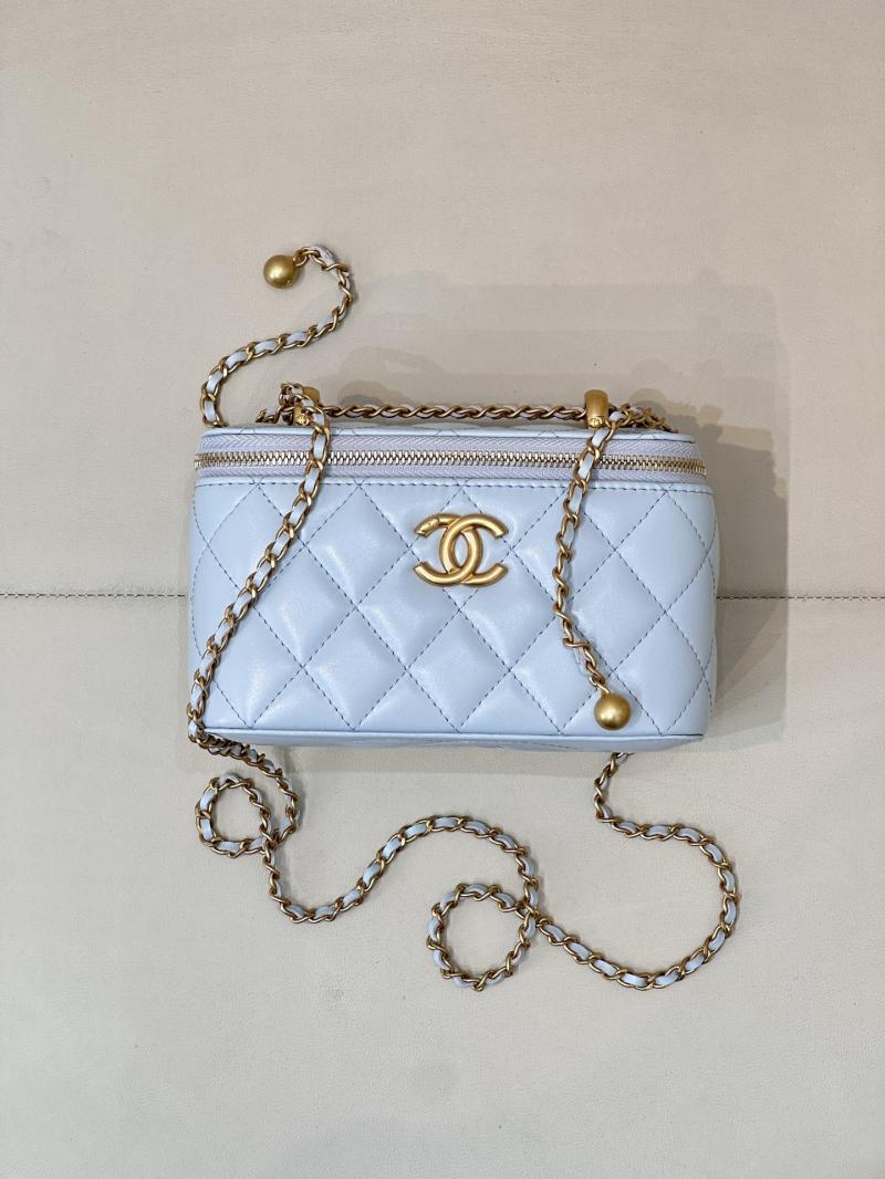 Small Chanel Vanity With Chain Blue AP3651