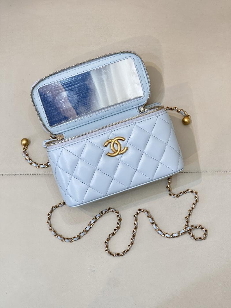 Small Chanel Vanity With Chain Blue AP3651