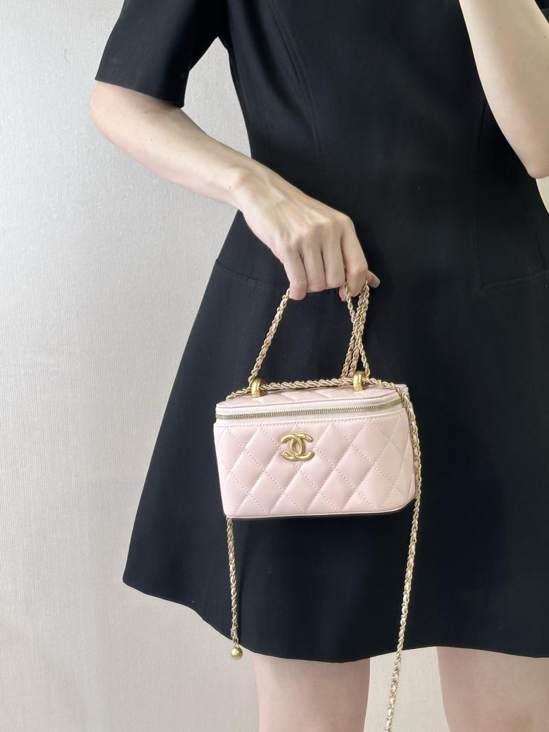 Small Chanel Vanity With Chain Pink AP3651