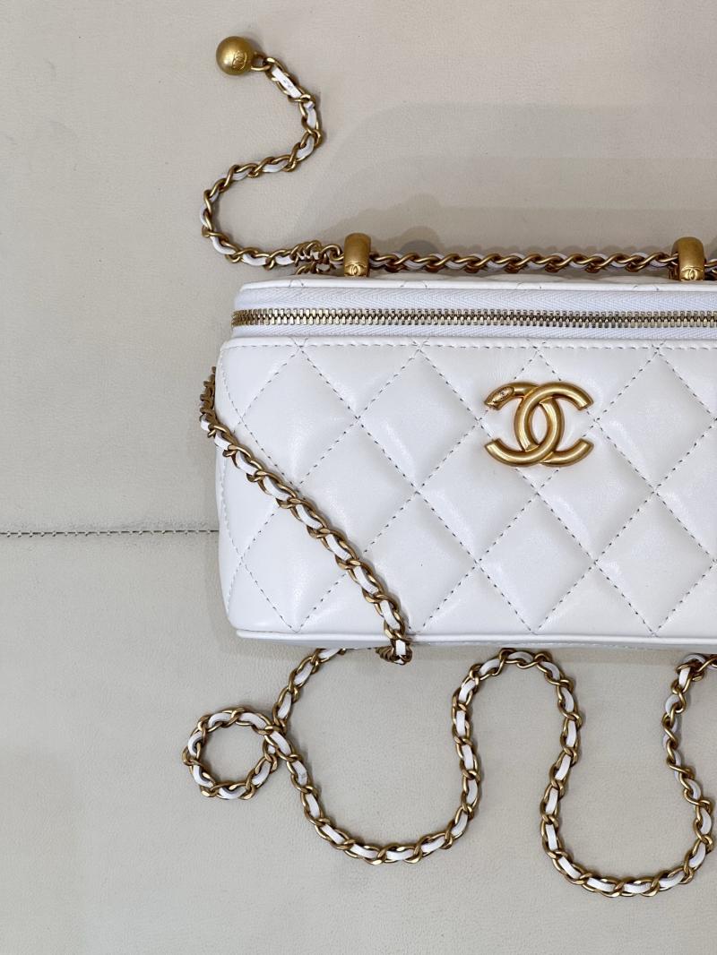 Small Chanel Vanity With Chain White AP3651