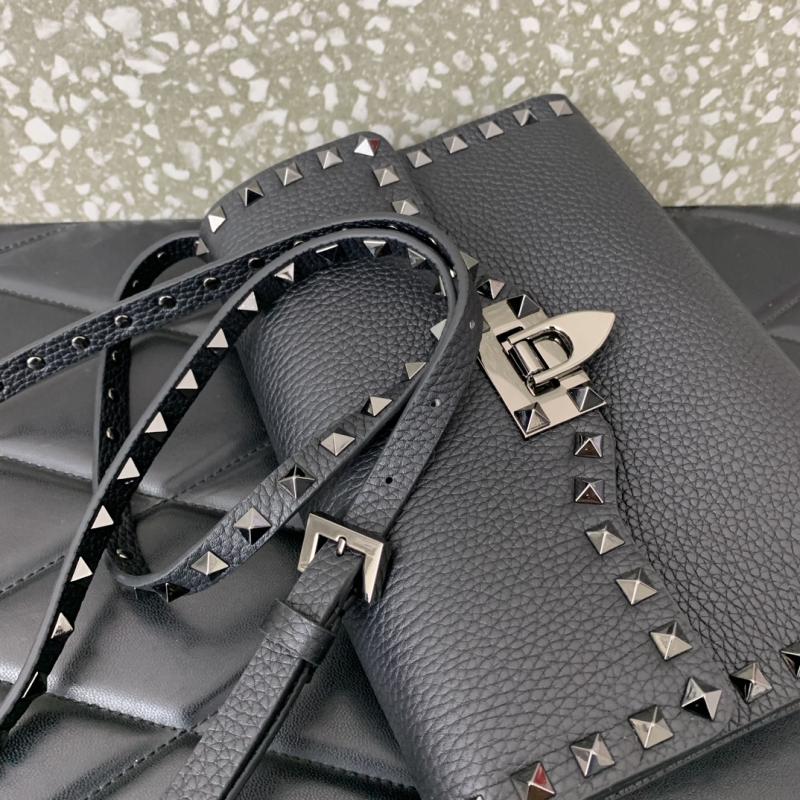 Valentino Small Rockstud Cross body bag Black V0181