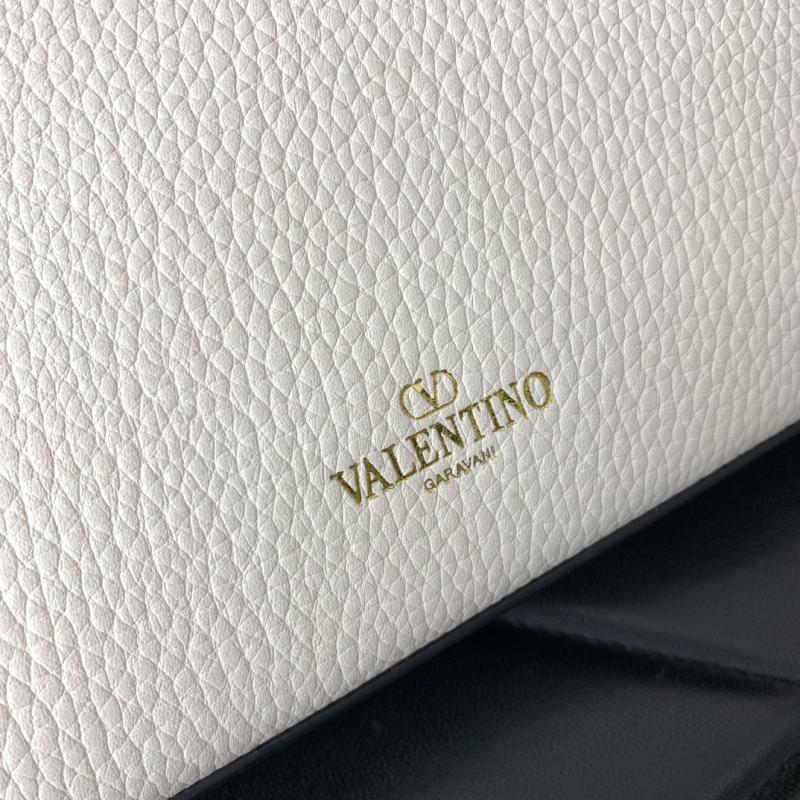 Valentino Small Rockstud Cross body bag White V0181
