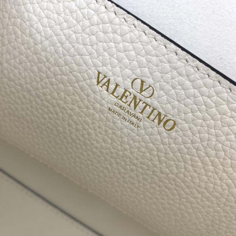Valentino Small Rockstud Cross body bag White V0181