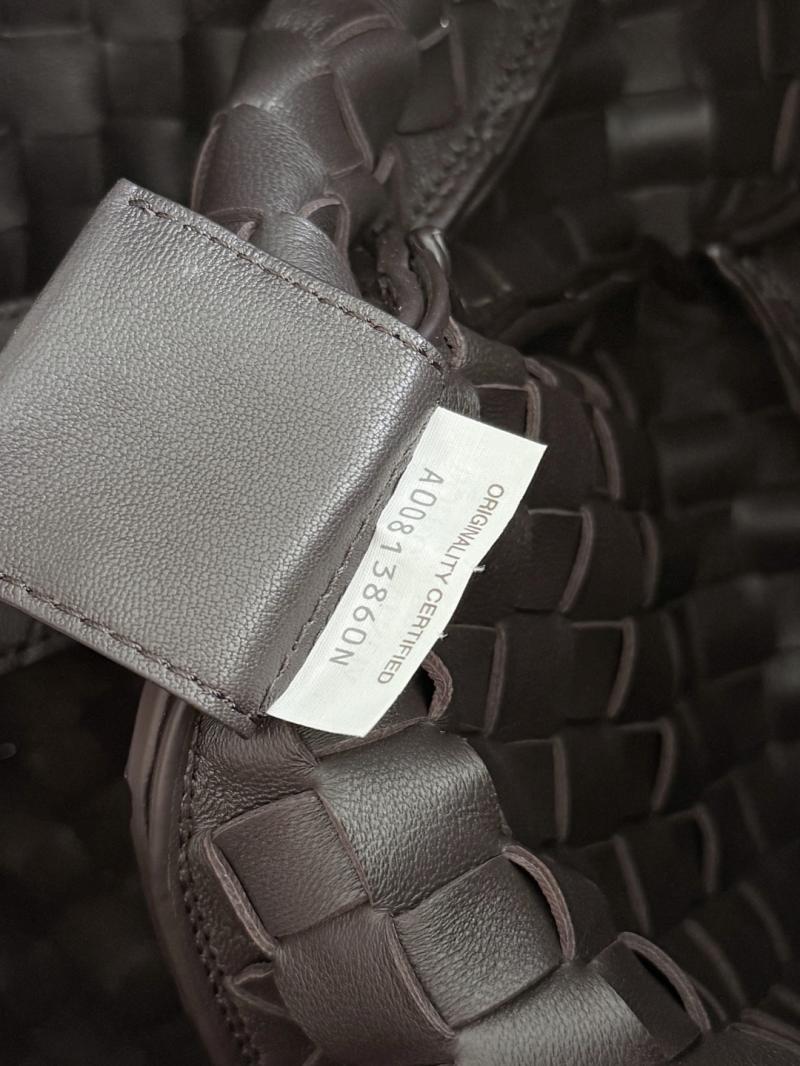 Bottega Veneta Large Campana Fondant 844250