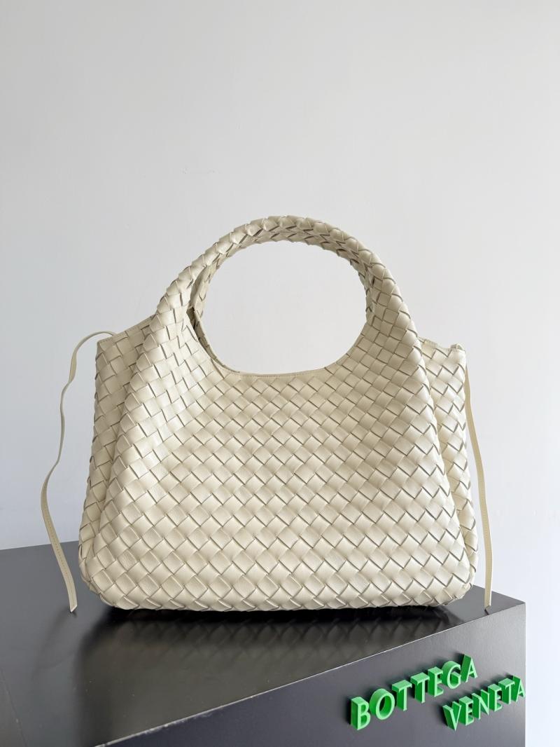 Bottega Veneta Large Campana Sea Salt 844250