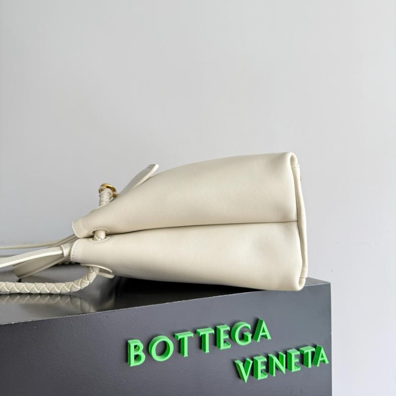 Bottega Veneta Medium Ciao Ciao Sea Salt 817231