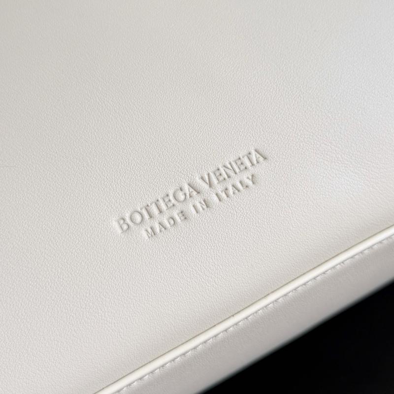 Bottega Veneta Medium Ciao Ciao Sea Salt 817231