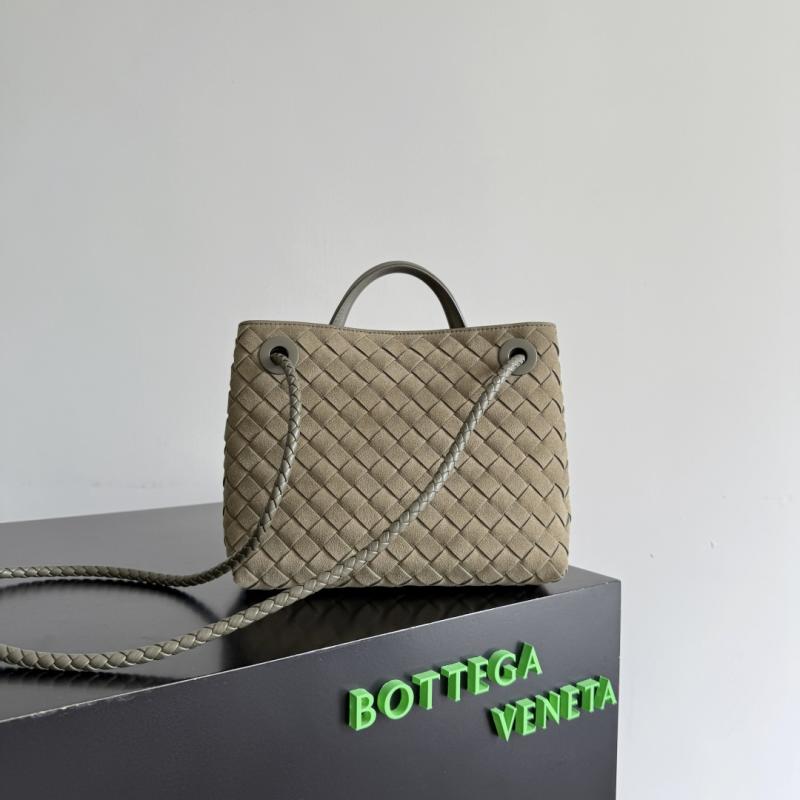 Bottega Veneta Suede Small Andiamo Cypress 743568