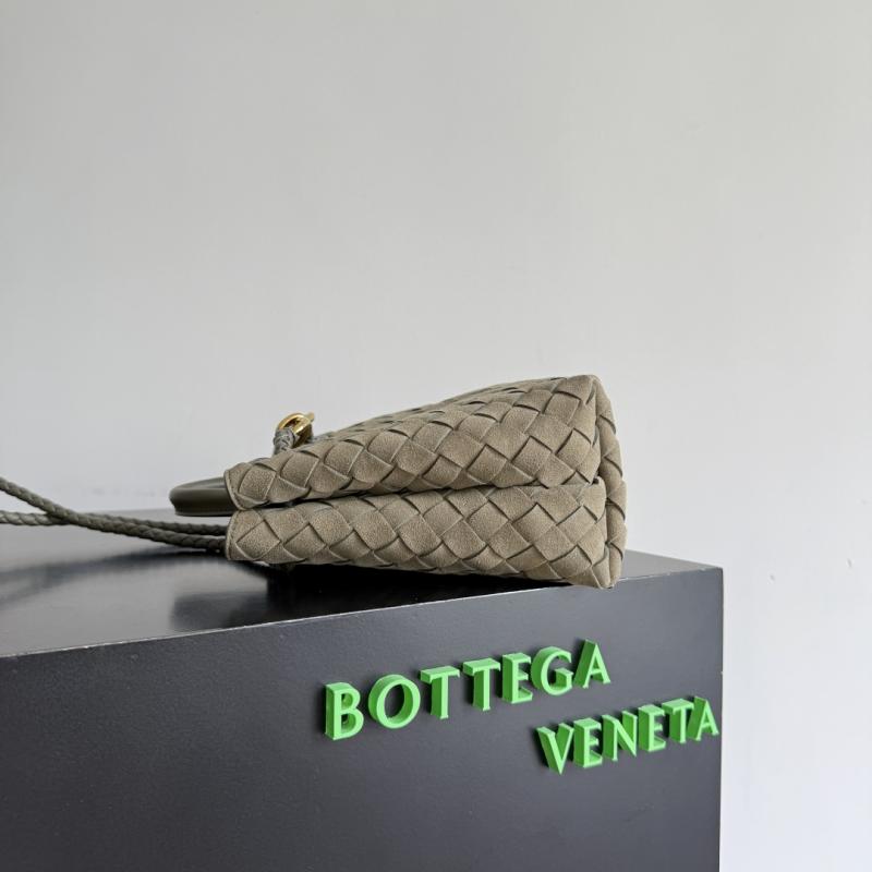 Bottega Veneta Suede Small Andiamo Cypress 743568