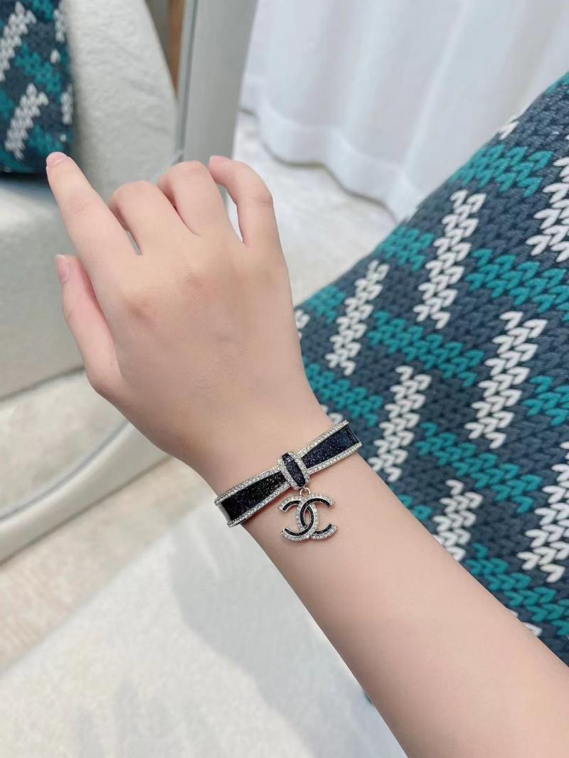 Chanel Bracelet YCB82201