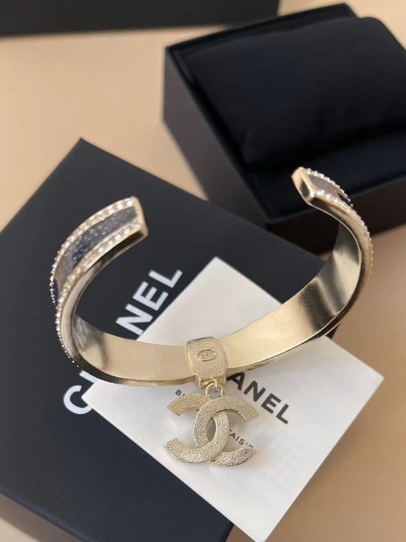 Chanel Bracelet YCB82201