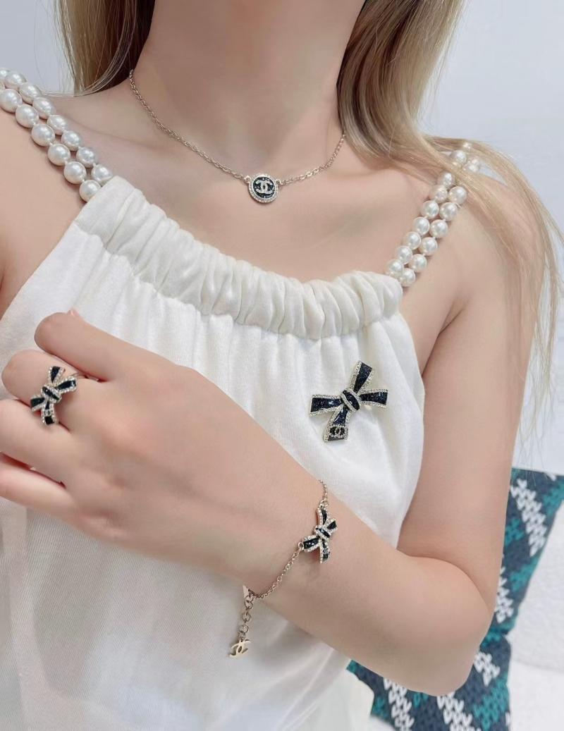 Chanel Brooch YCB91203