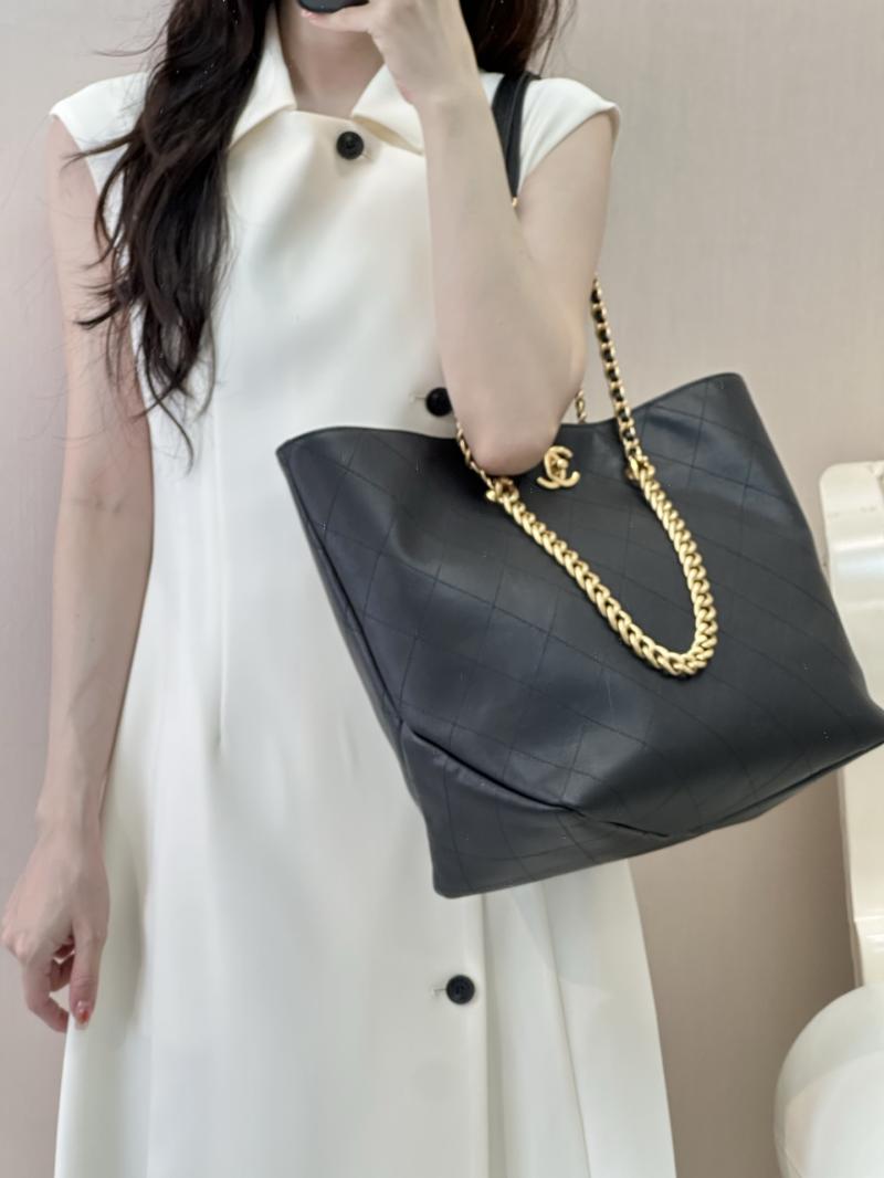 Chanel Grained Calfskin Shopping Bag Black AS5746