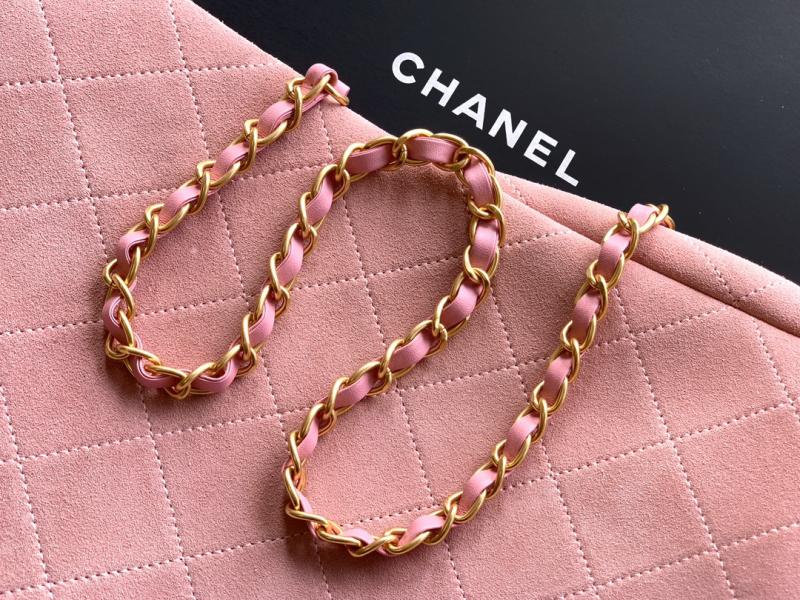 Chanel Medium Suede Shoulder Bag Pink AS81702