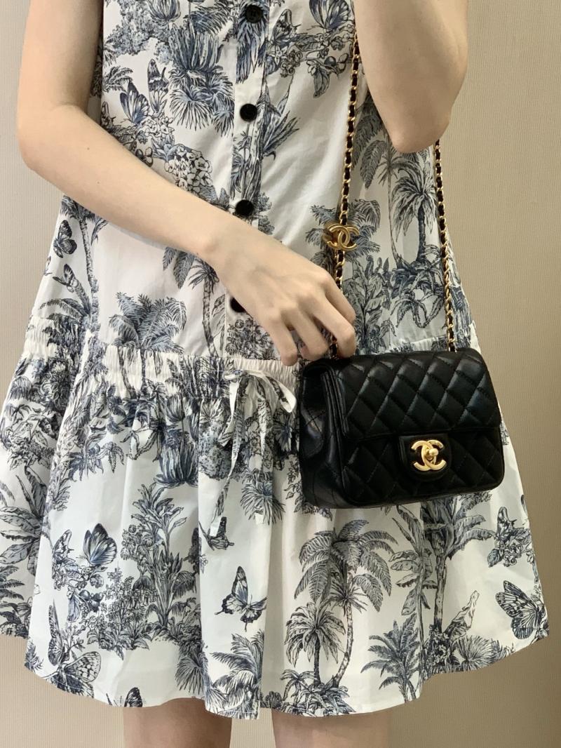 Chanel Mini Flap Bag Black AS5758