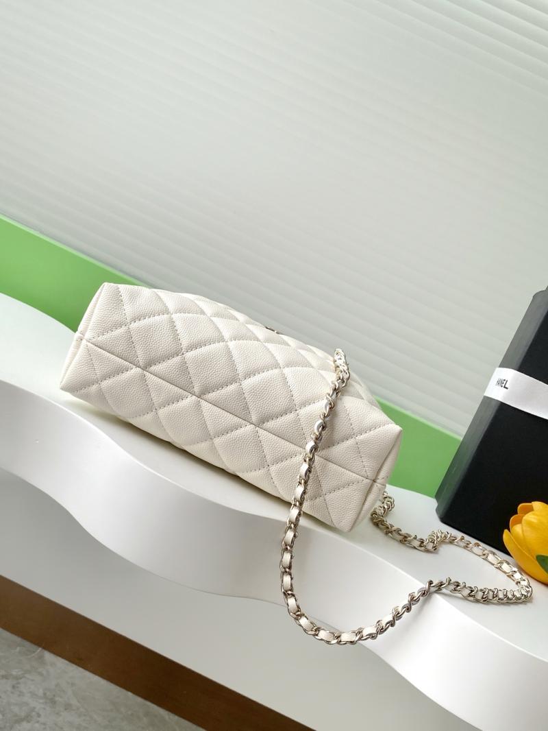 Chanel mini handbag with Top Handle White AP4591
