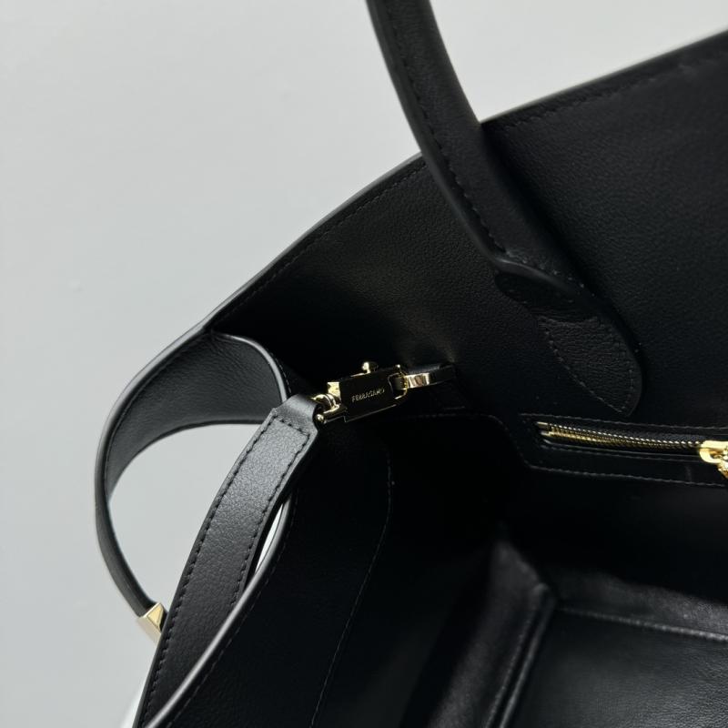 Ferragamo Hug Medium handbag Black 215608
