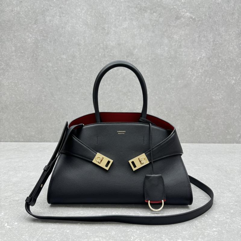 Ferragamo Hug bicolor Medium handbag Black 215608