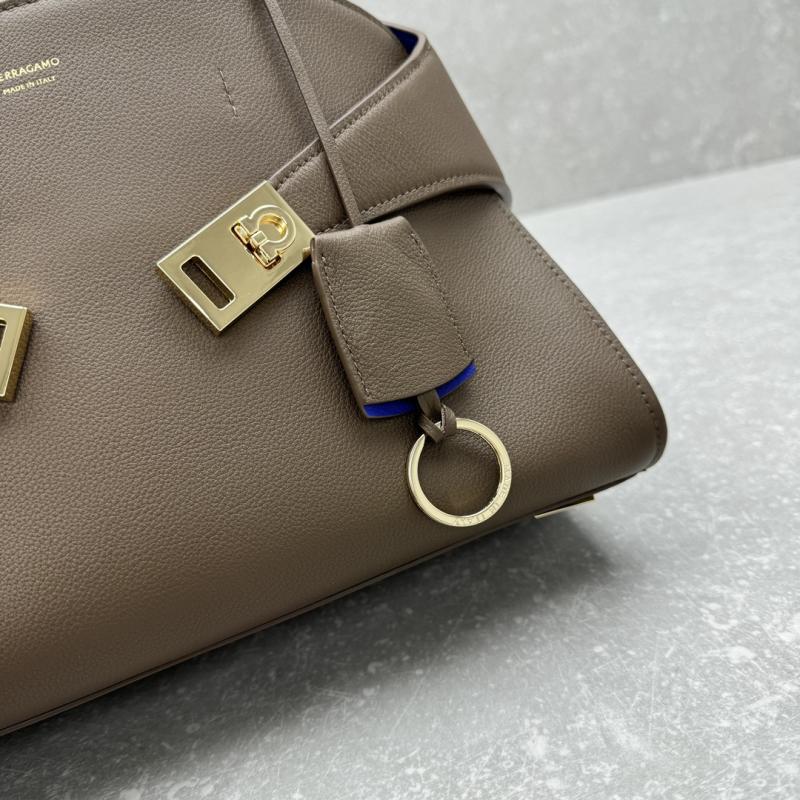 Ferragamo Hug bicolor Medium handbag Grey 215608