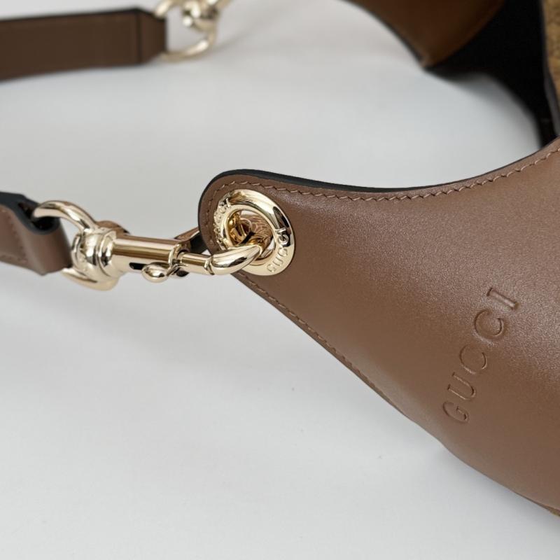 Gucci B large Suede shoulder bag Brown 815924