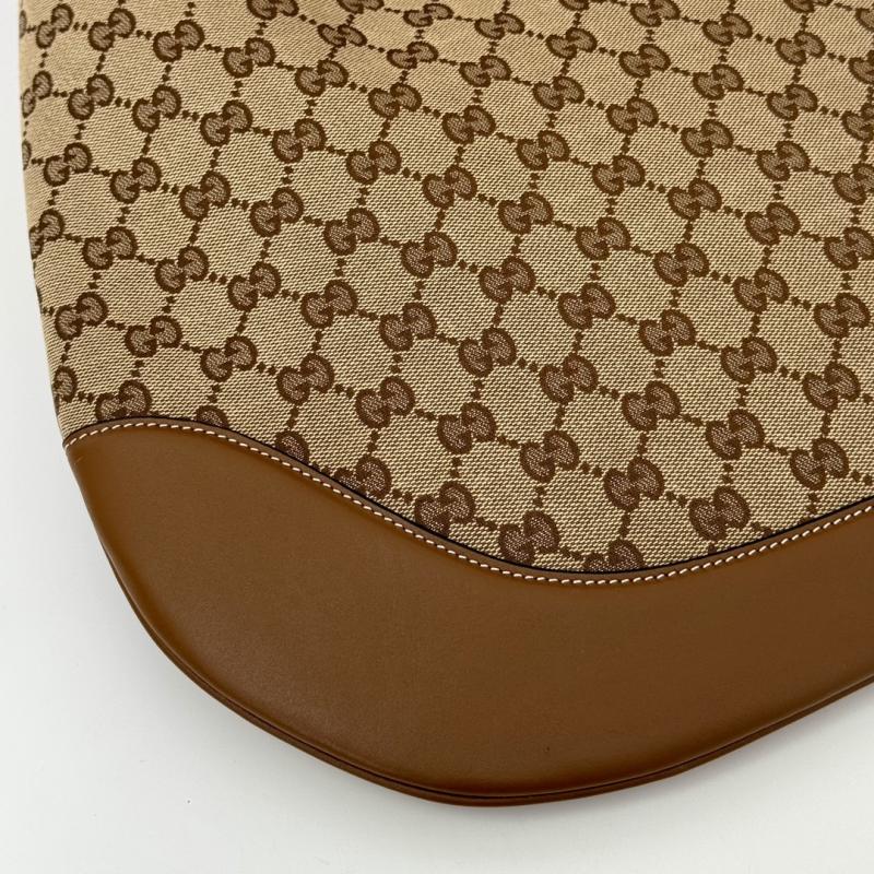Gucci B large shoulder bag 815924