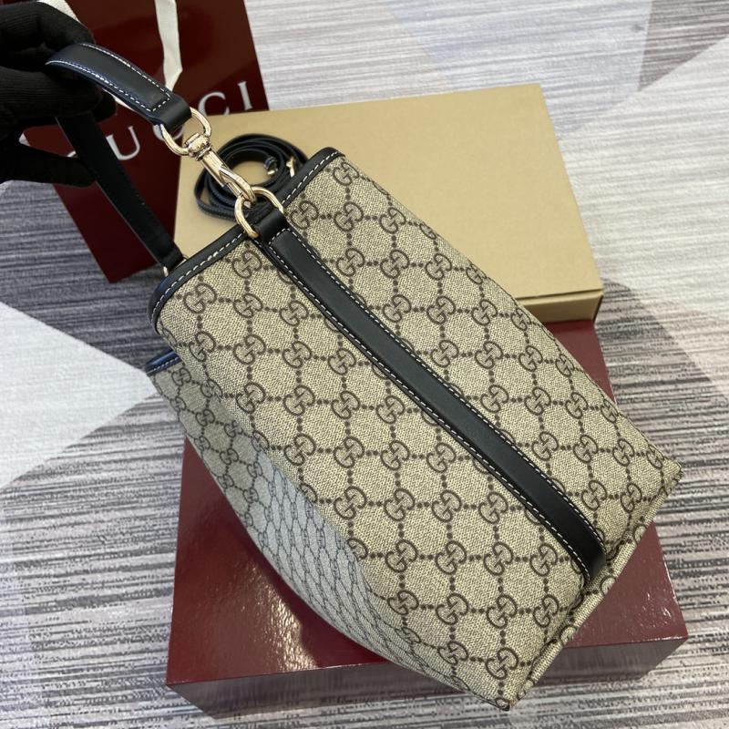 Gucci GG Emblem medium bucket bag Black 815103