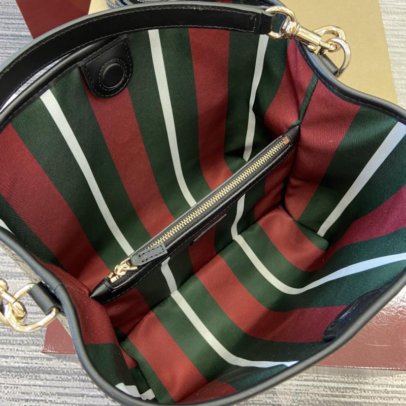 Gucci GG Emblem medium bucket bag Black 815103