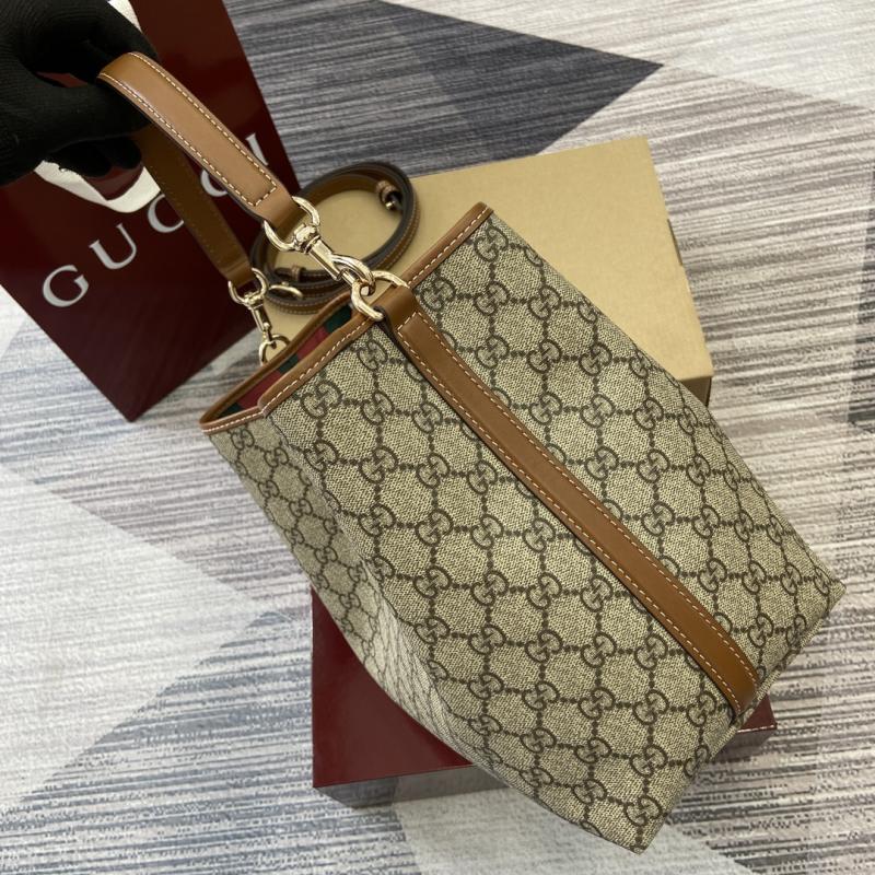 Gucci GG Emblem medium bucket bag Brown 815103