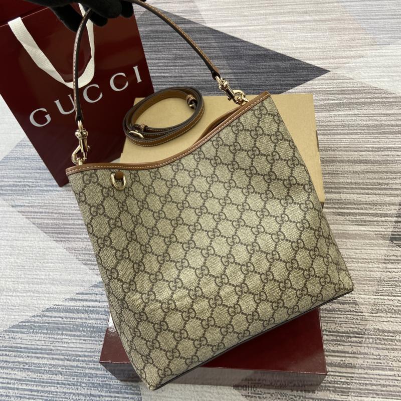 Gucci GG Emblem medium bucket bag Brown 815103
