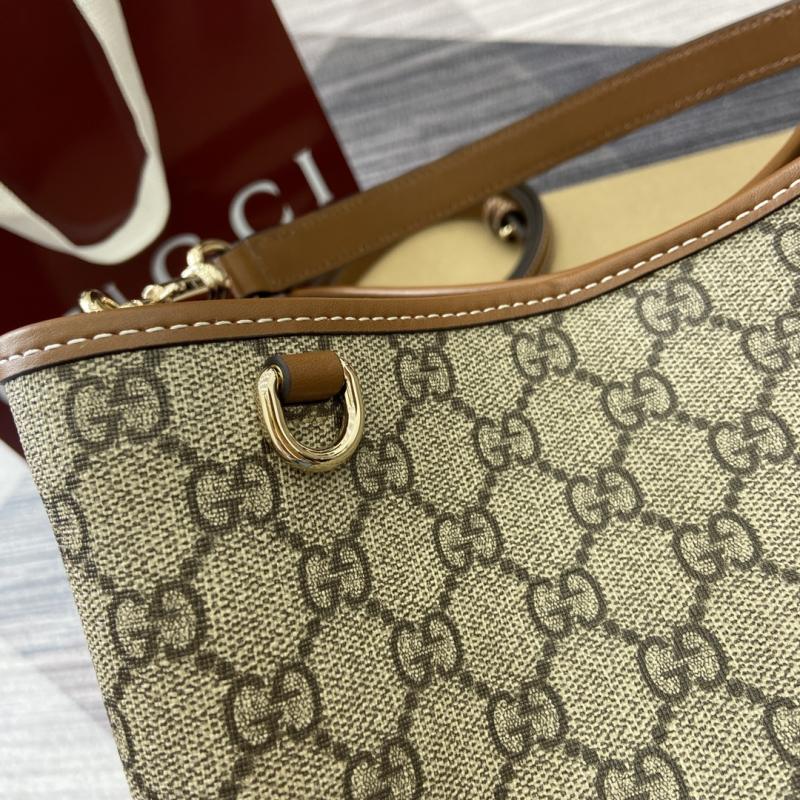 Gucci GG Emblem medium bucket bag Brown 815103