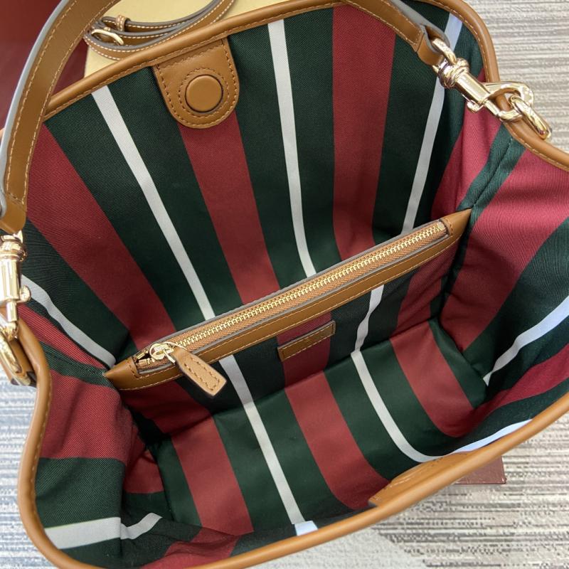 Gucci GG Emblem medium bucket bag Brown 815103