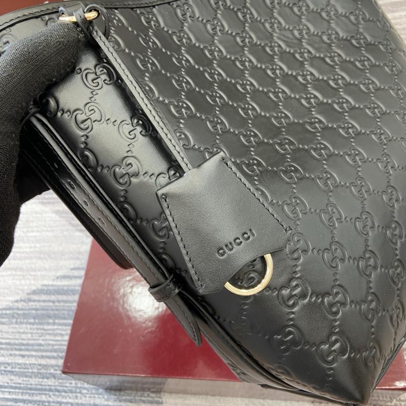 Gucci GG Emblem small shoulder bag Black 848881