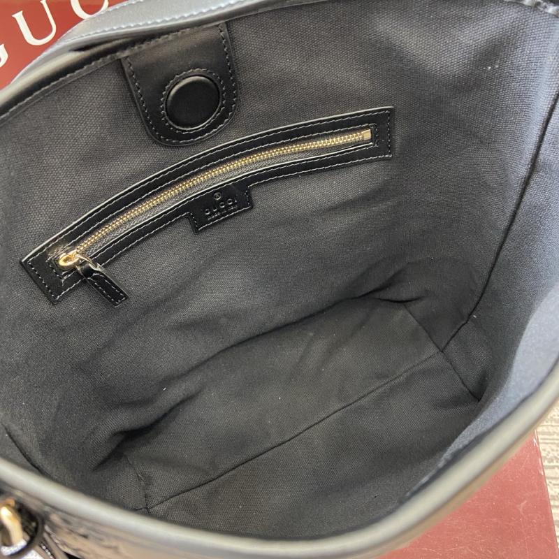 Gucci GG Emblem small shoulder bag Black 848881