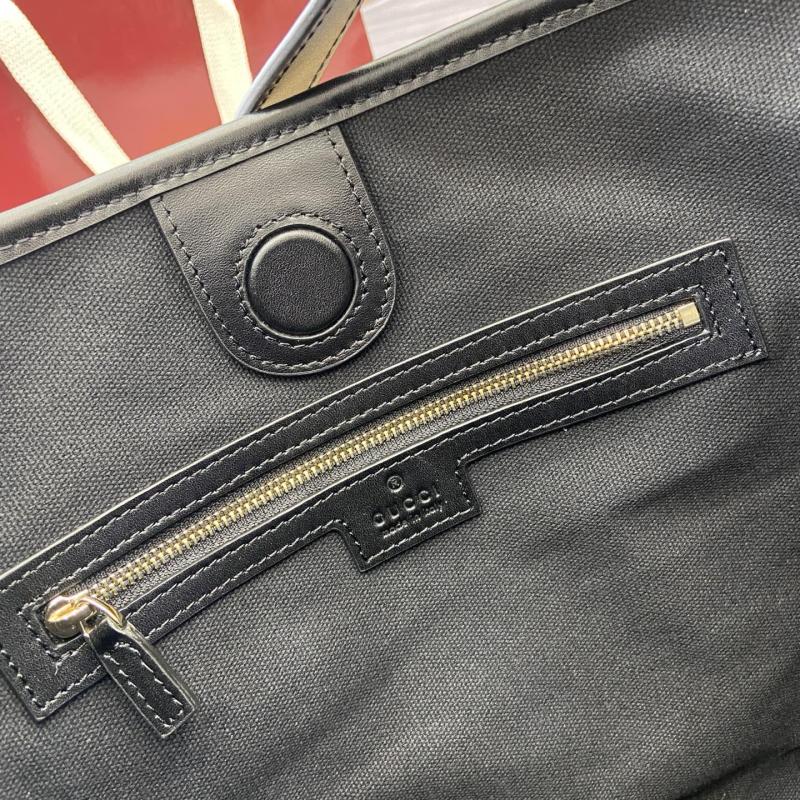 Gucci GG Emblem small shoulder bag Black 848881