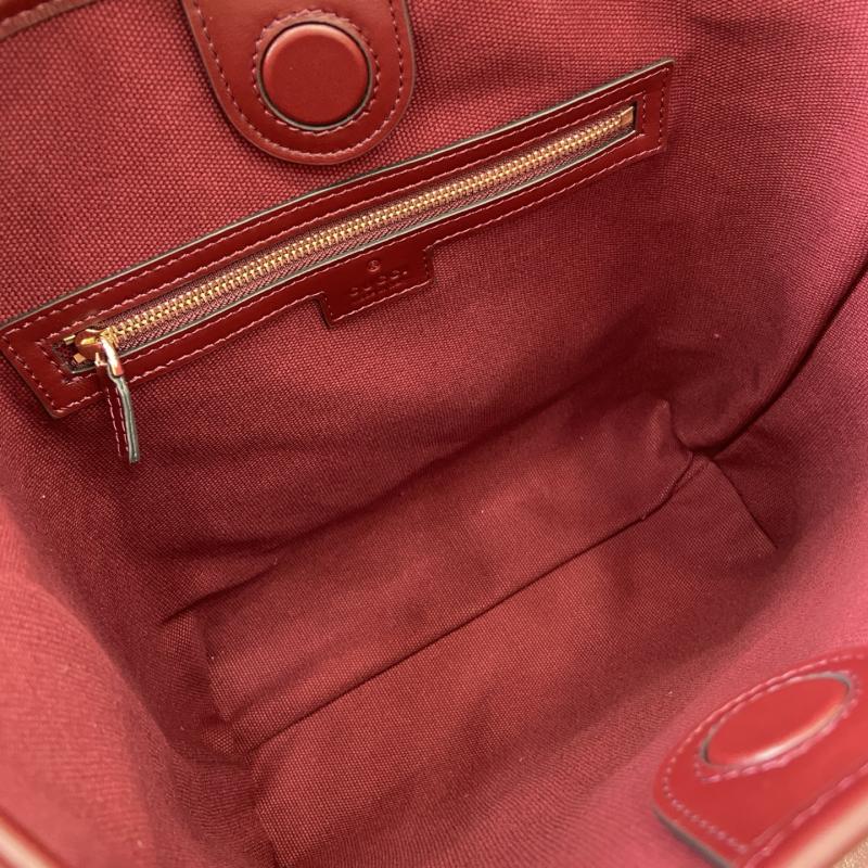 Gucci GG Emblem small shoulder bag Red 848881