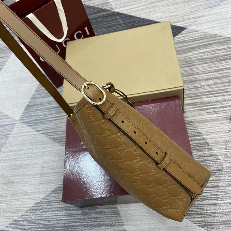 Gucci GG Emblem small shoulder bag Tan 848881