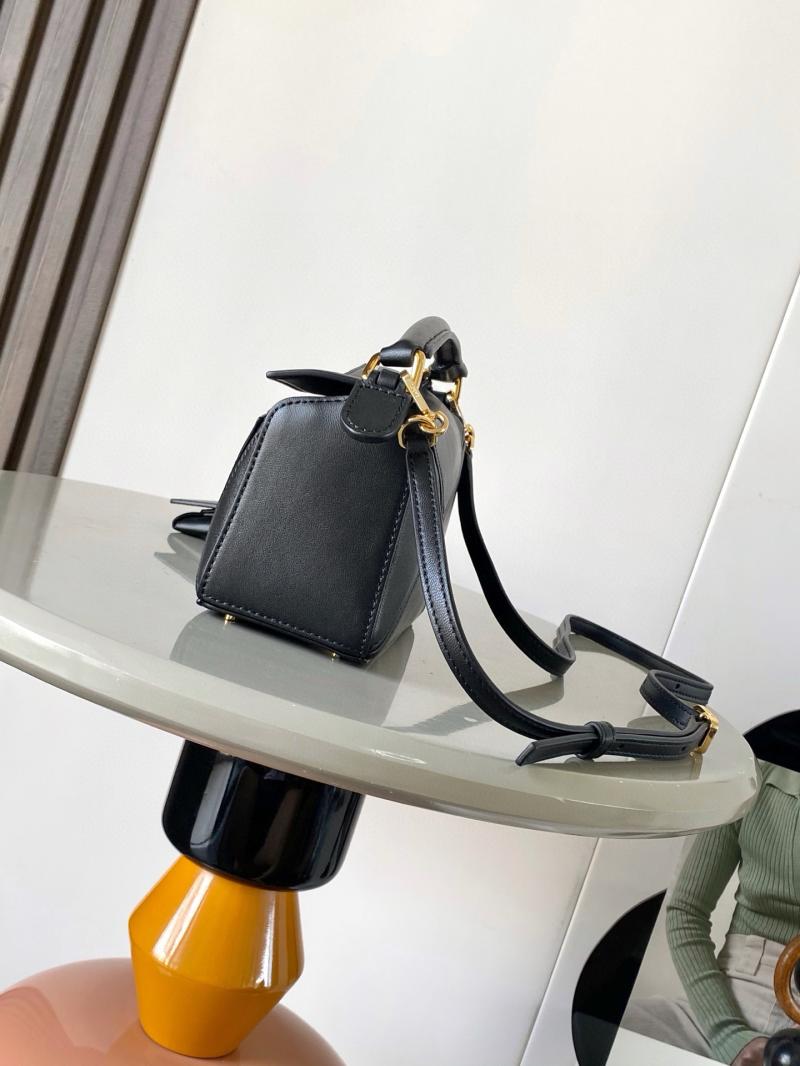 Loewe Lambskin Mini Featherlight Puzzle bag Black L9098