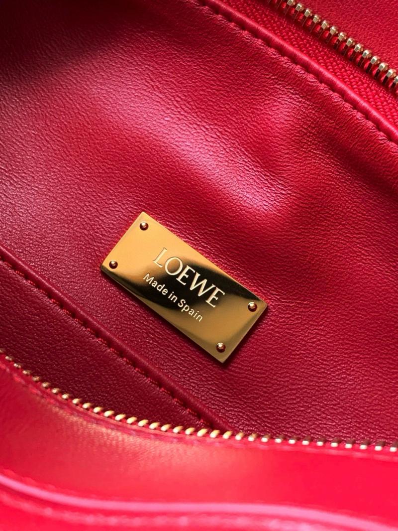 Loewe Lambskin Small Featherlight Puzzle bag Red L9096