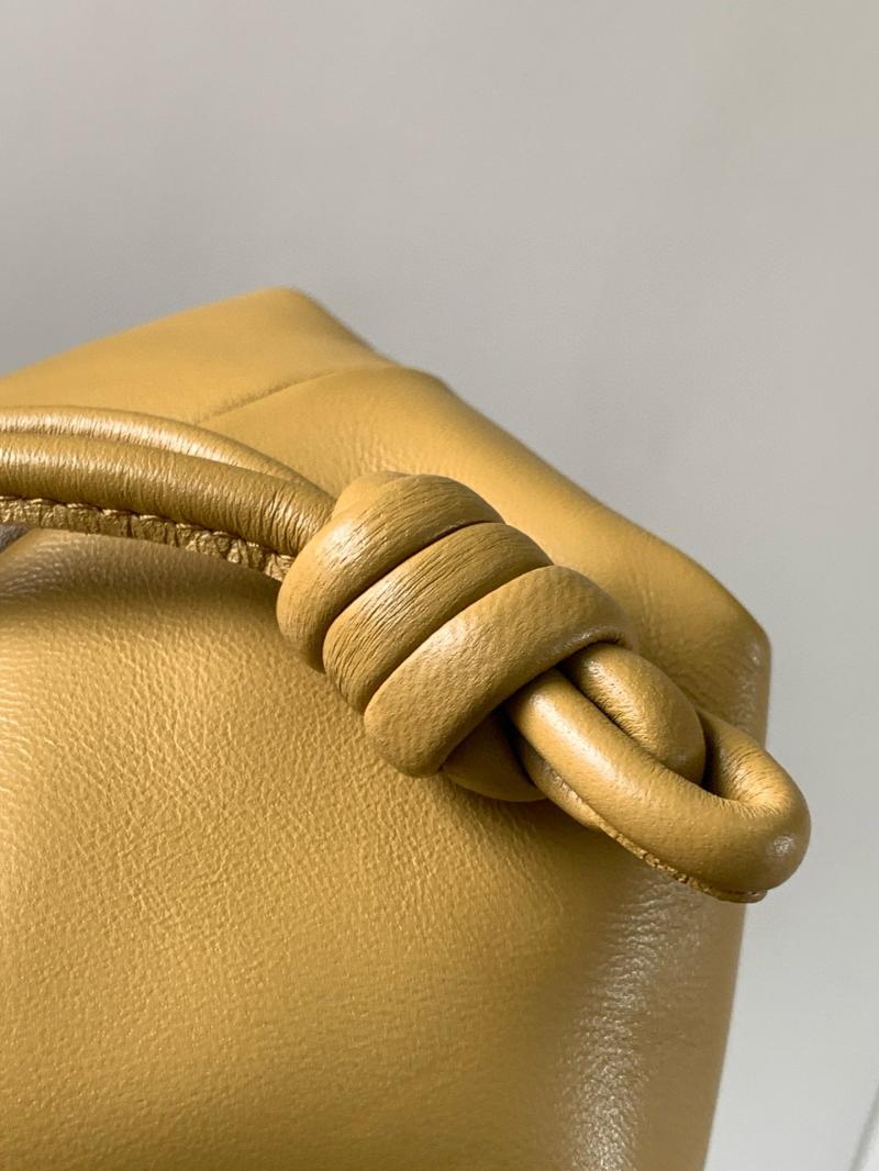 Loewe Medium Flamenco Purse Beige L9057