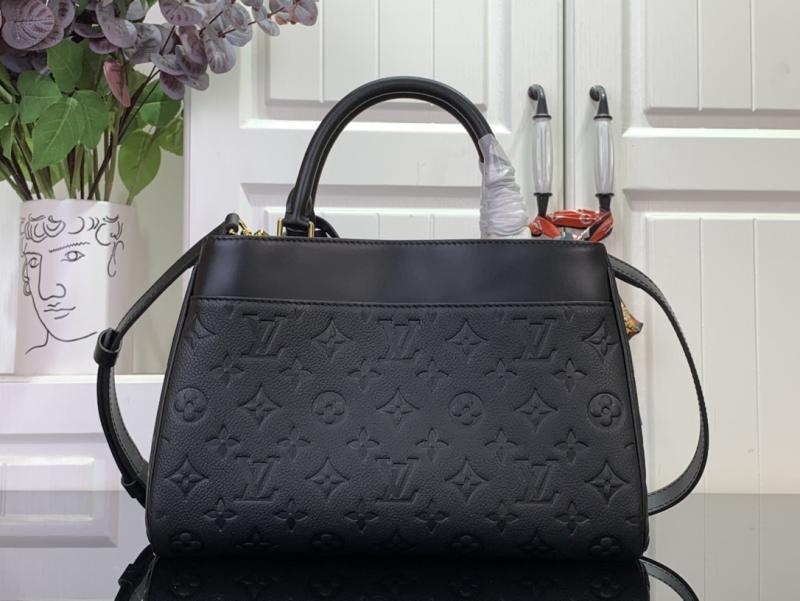 Louis Vuitton Avenue PM Black M25577