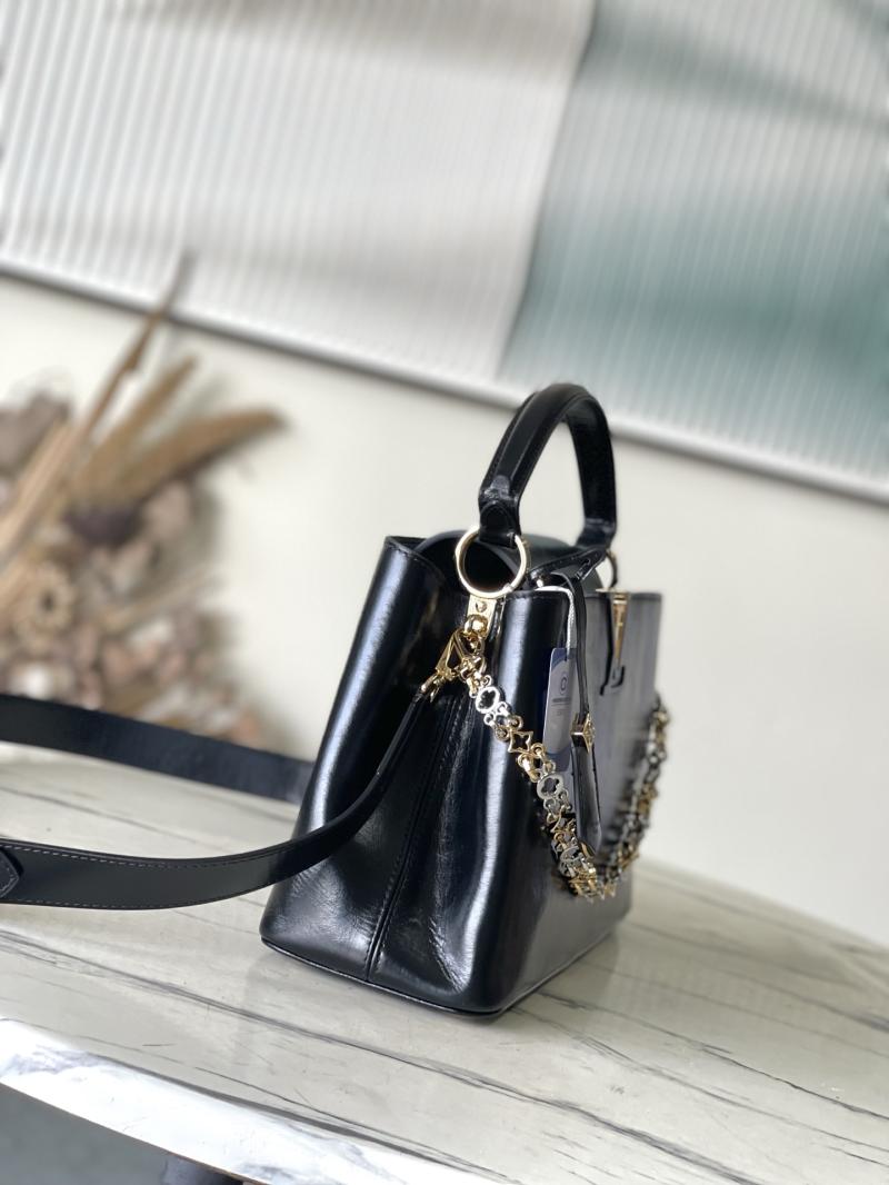 Louis Vuitton Capucines MM Souple Black M12924